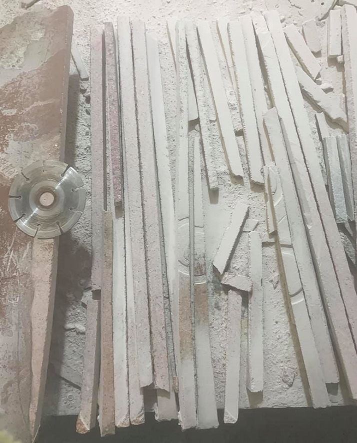 Dry cutting blade working